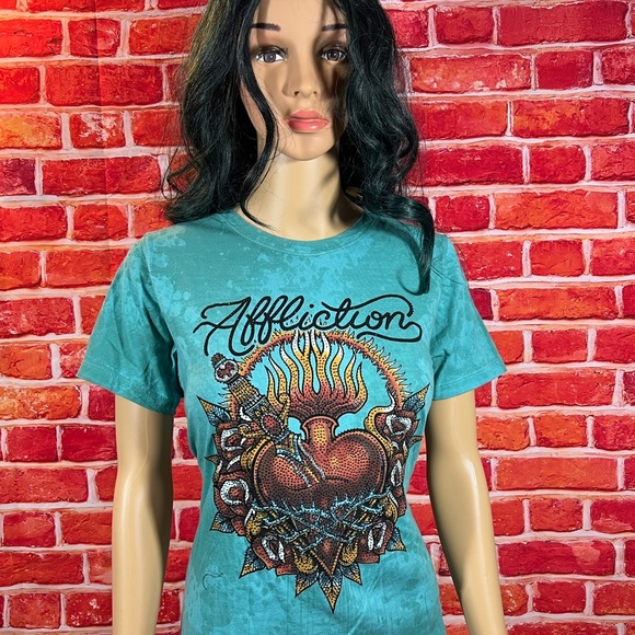 Affliction Women’s T- shirt - Picture 8 of 9